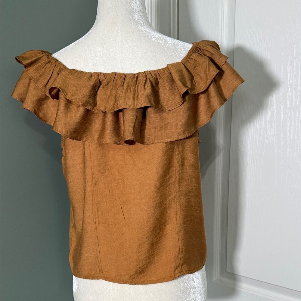 Cato Off-Shoulder Ruffled Blouse in Beautiful Rust Color - Picture 4 of 10